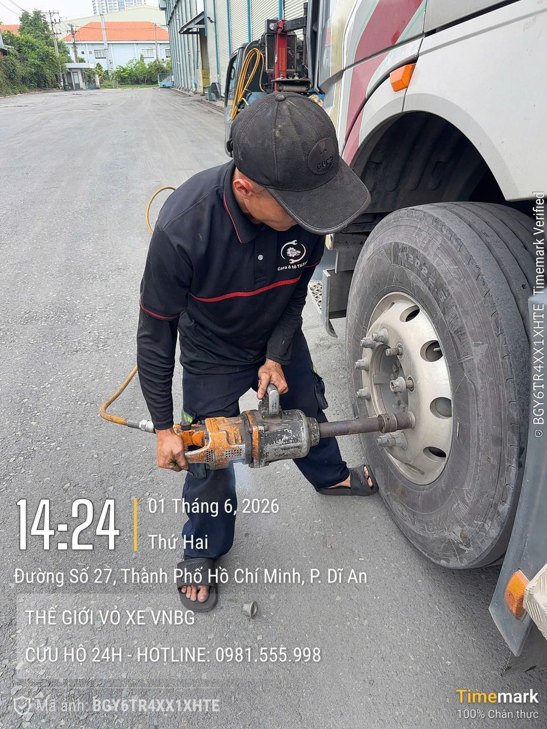 Tại sao xe tải hao nước làm mát liên tục và cách khắc phục triệt để. 3 Tại sao xe tải hao nước làm mát liên tục và cách khắc phục triệt để. - Hình ảnh thực tế tại xưởng VNBG